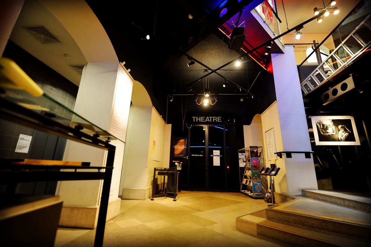 Le Théâtre du Grütli, au sous-sol de la Maison du même nom, pomme de la discorde entre la Compagnie Classique et la Ville de Genève.