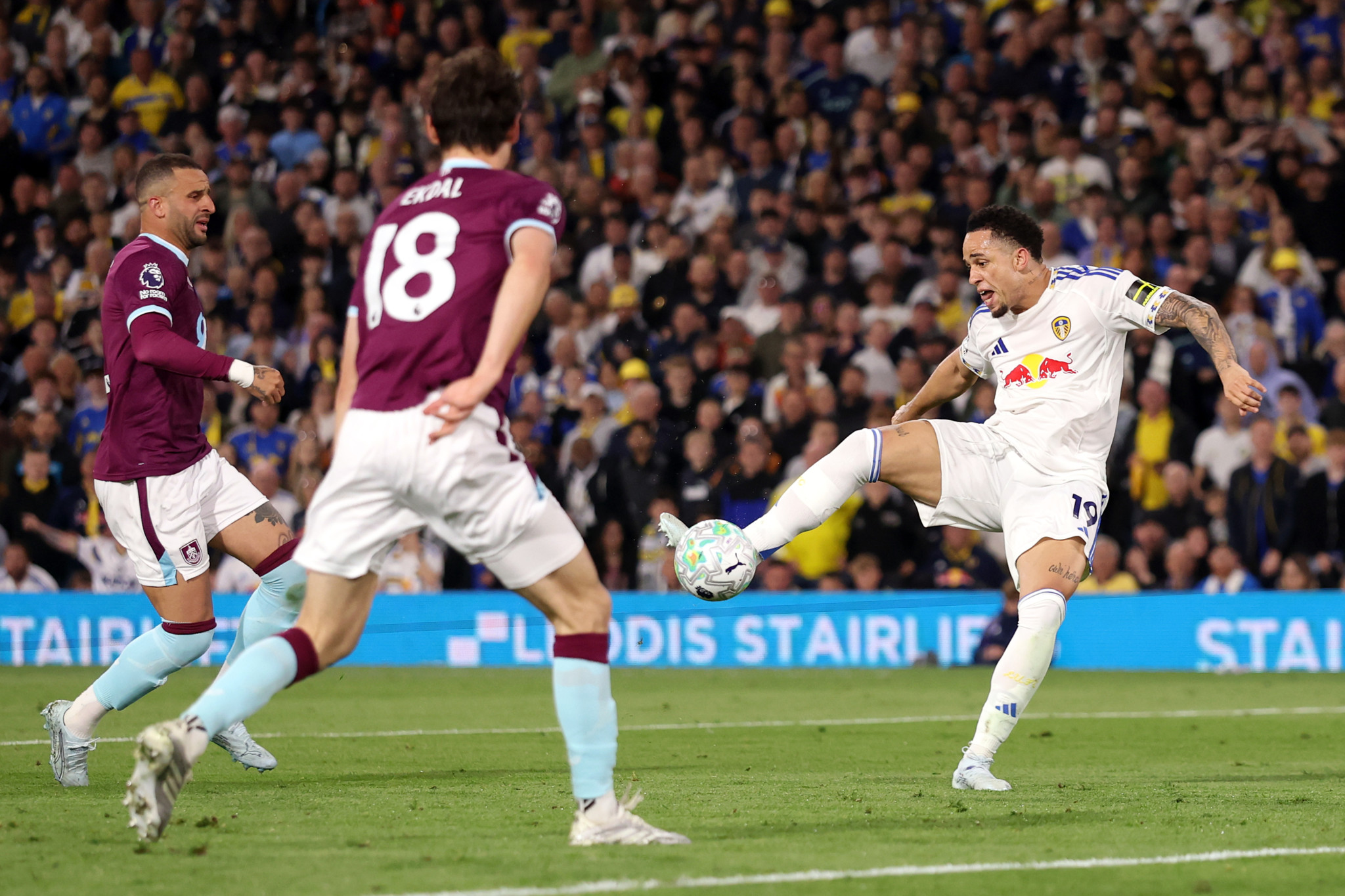 Schweizer Duell in der Premier League: Okafor trifft schon wieder – ein anderer Schweizer feiert sein Comeback