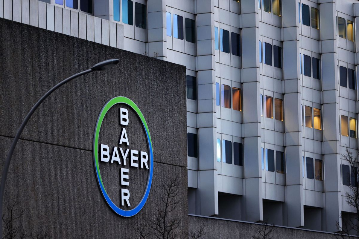 Schuldenabbau Bayer kürzt die Dividende Finanz und Wirtschaft