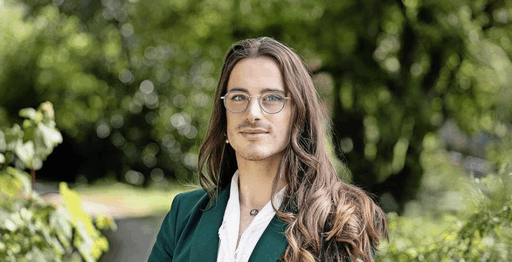 GIF resized on https://ezgif.com/resize