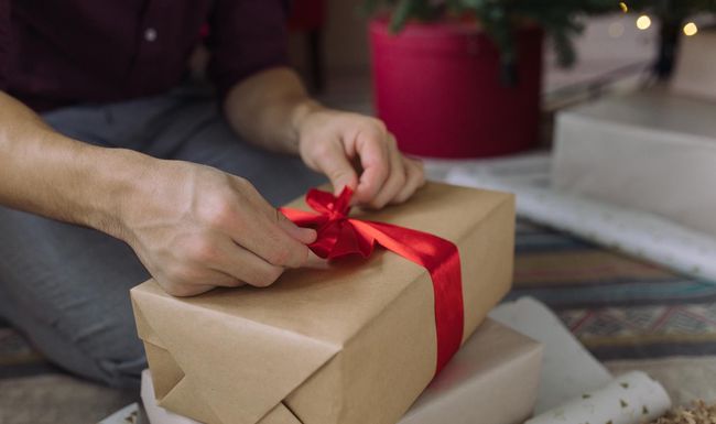 Was schenkt ihr euren Freunden, Männern, Brüdern? Schreibt es in die Kommentare.