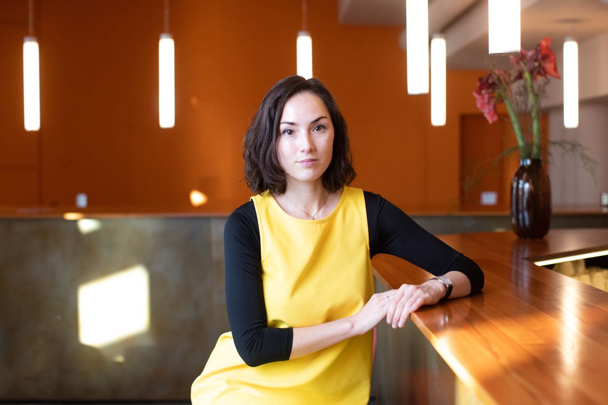 Vevey, le 13 janvier 2022. Elisa Shua Dusapin a reçu le National Book Award avec Un Hiver à Sokcho. Ici au théâtre du Reflet . (Odile Meylan/24heures)