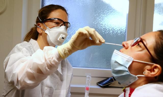 La quarantaine avait été ordonnée car des personnes testées positives avaient participé à trois événements dans le canton.