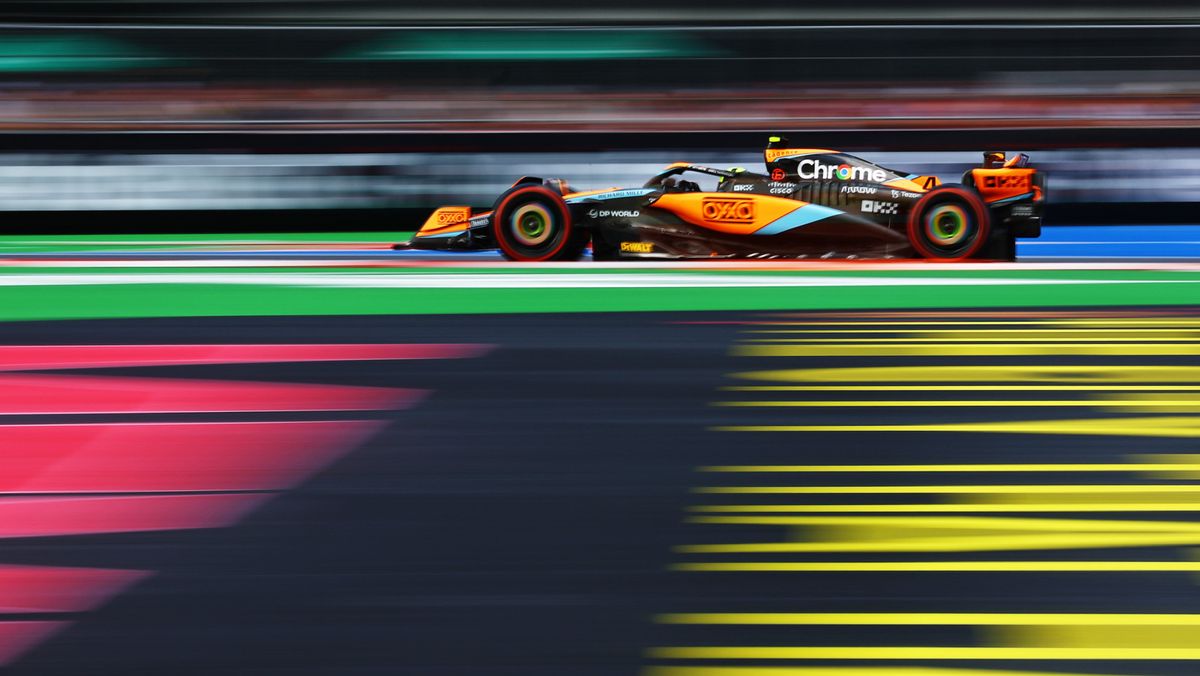 MEXICO CITY, MEXICO - OCTOBER 27: Lando Norris of Great Britain driving the (4) McLaren MCL60 Mercedes on track during practice ahead of the F1 Grand Prix of Mexico at Autodromo Hermanos Rodriguez on October 27, 2023 in Mexico City, Mexico. (Photo by Mark Thompson/Getty Images)