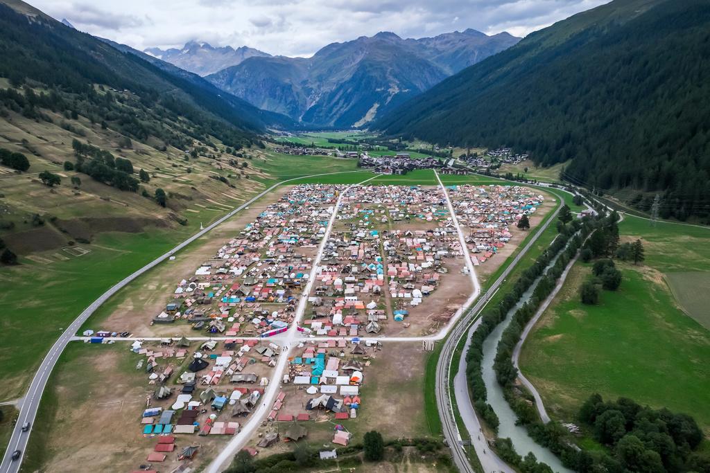 Pendant deux semaines, les scouts ont dormi sous tente dans ce campement de 3,5 kilomètres de long.