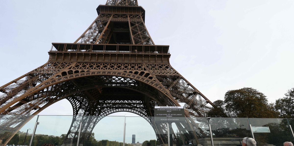 Weltrekord-in-Paris-Tiktok-Star-h-pft-mit-seinem-Velo-den-Eiffelturm-hoch