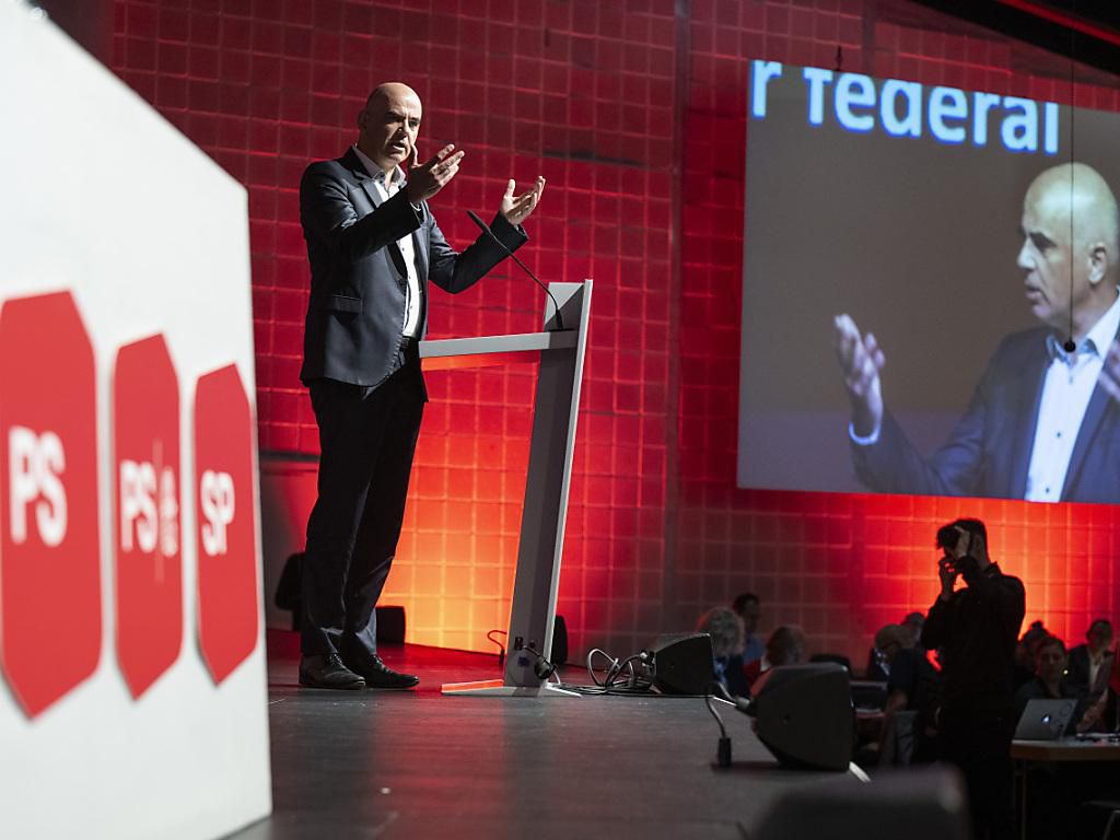 Le renchérissement touche de nombreuses personnes, a constaté le ministre de la santé, qui a également abordé le thème des coûts des primes maladie.