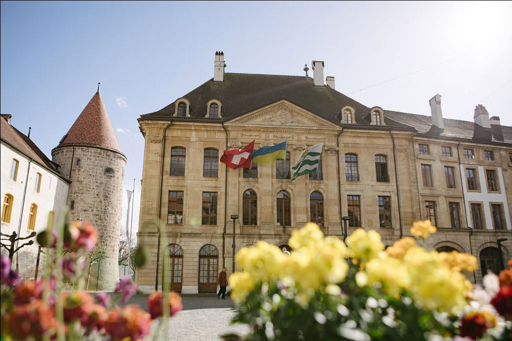 Polémique à Yverdon-les-Bains: Un drapeau ukrainien sur l’Hôtel de Ville fait grincer des dents