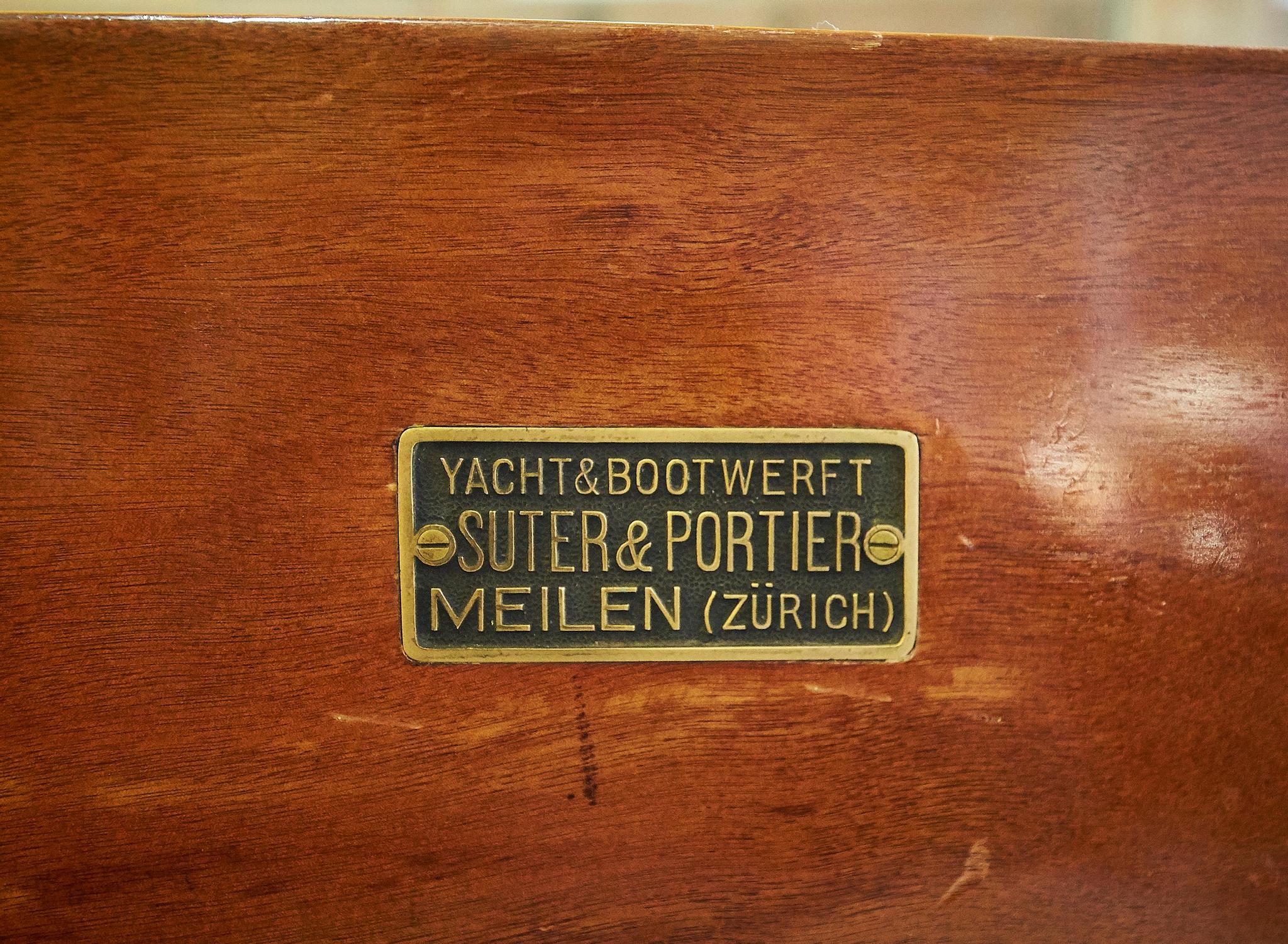 Sie ist ein Zeugnis für die Bootsbaukunst der Yachtwerft Portier. 