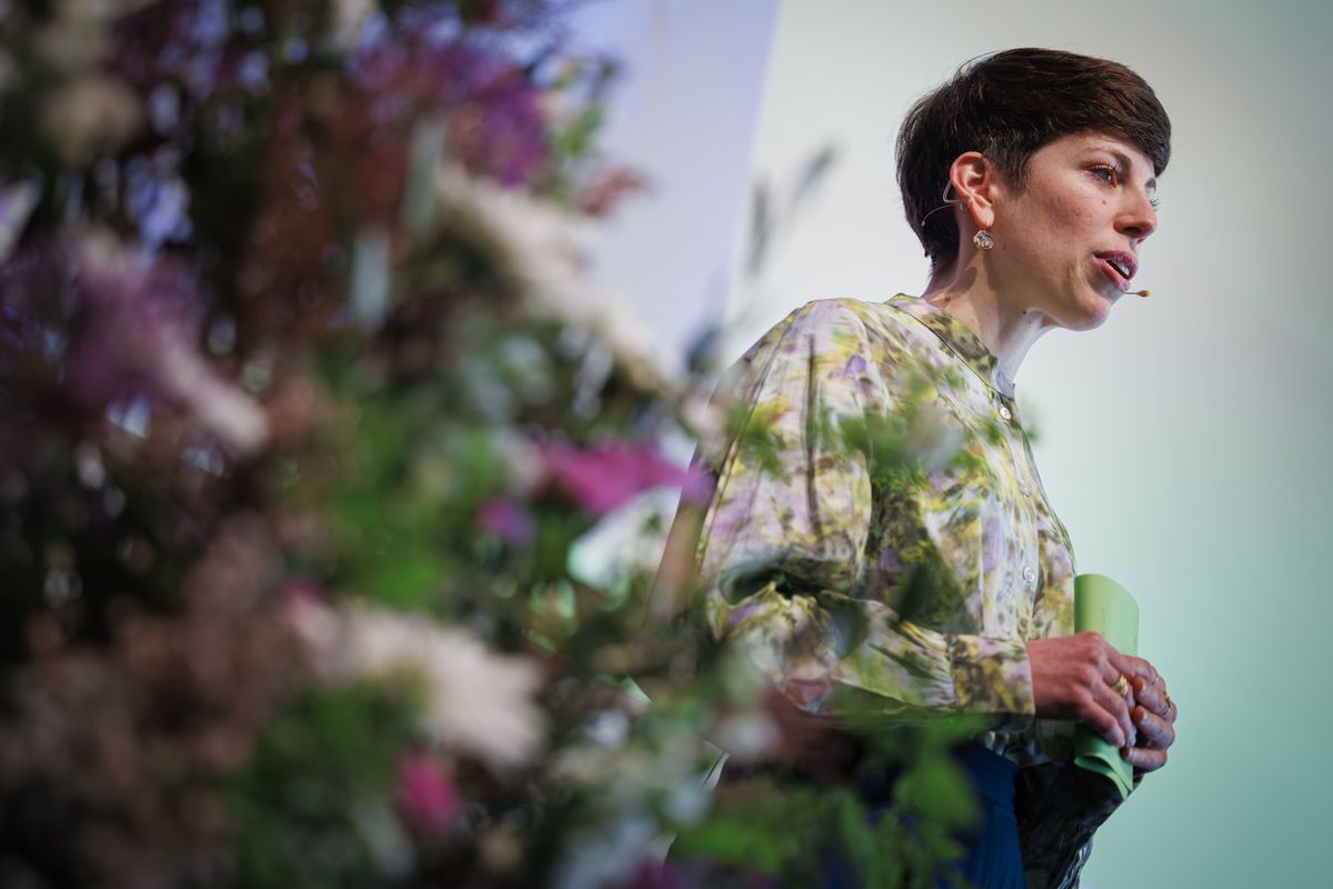 Einstimmig Genferin Lisa Mazzone neue Präsidentin der Grünen Der