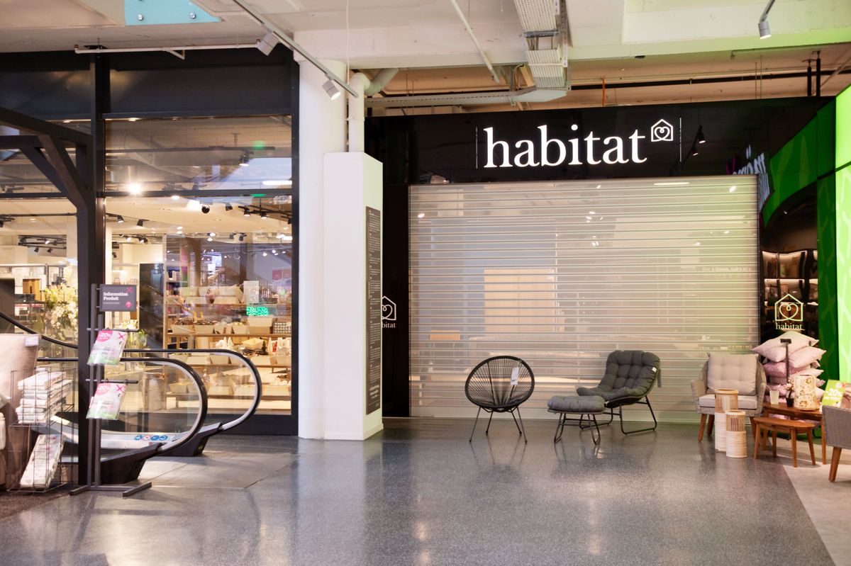 Meyrin le 12.03.2024, La faillite de la société Habitat Swiss Design SA a été prononcée le 26 février.. Une vente exceptionnelle et urgente porte sur l’entièreté du stock a eu lieu dans la succursale genevoise © Georges Cabrera
