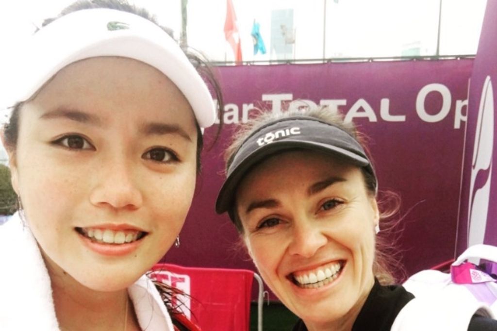 Hingis gagne avec sa nouvelle partenaire