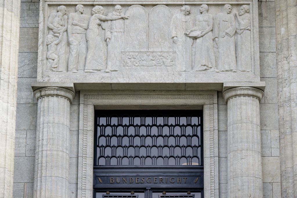 Un dentiste dissimule six millions de francs aux poursuites