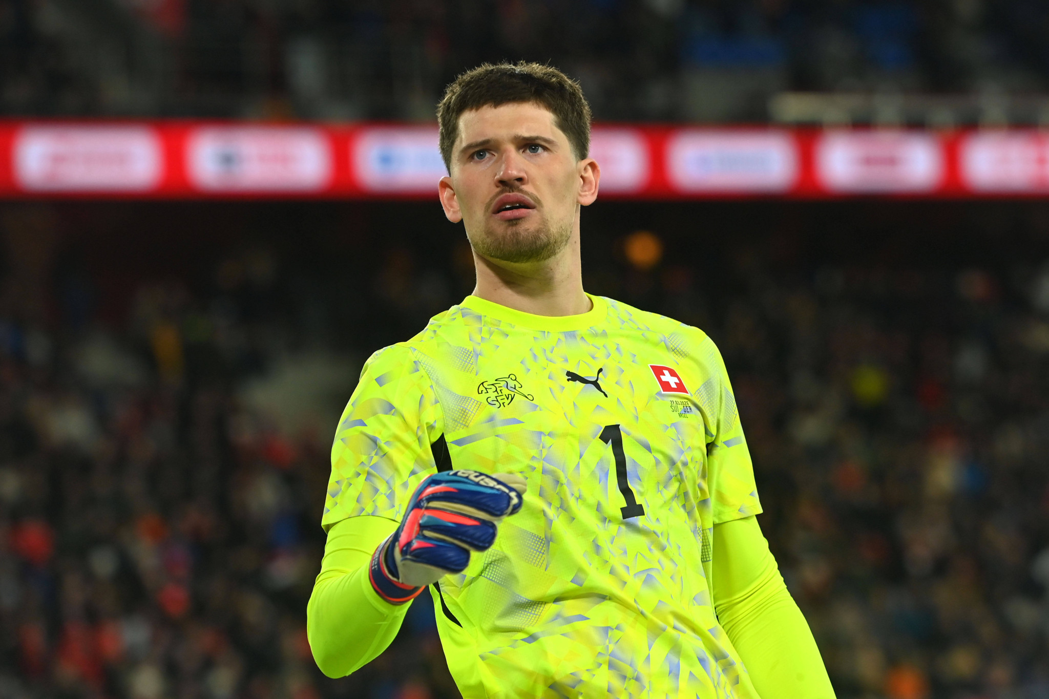 Schweizer Nationalteam: Gregor Kobel rückt verspätet in das WM-Vorbereitungscamp ein