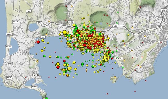 Auf den Phlegräischen Feldern hat sich der Boden angehoben, begleitet von häufiger werdenden Erdbeben. Steht ein Ausbruch des Supervulkans bevor?