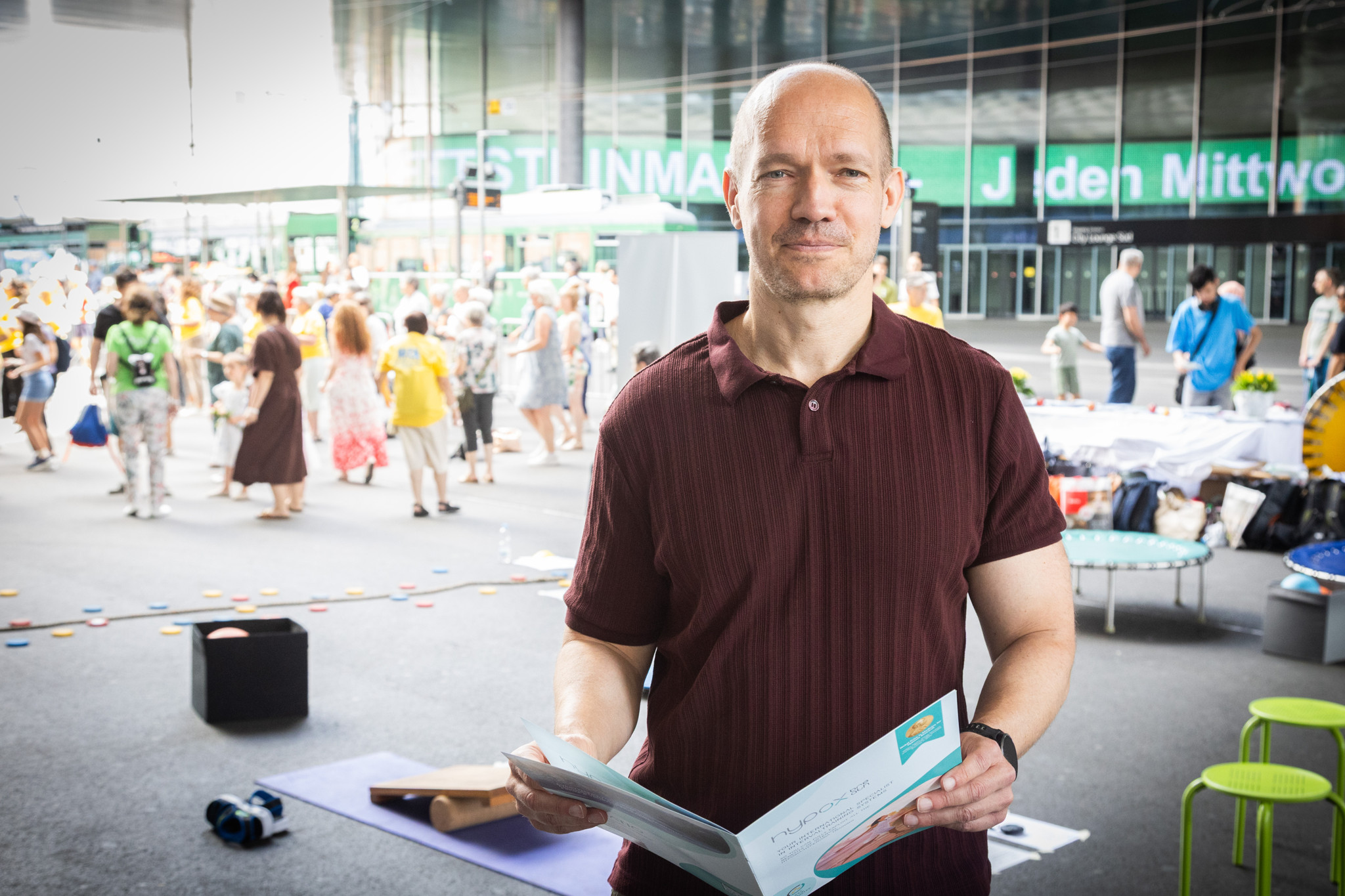 Besuch an der Health-Expo in Basel: 10‘000 Euro fürs Blutreinigen: Da staunt selbst der Longevity-Insider – und warnt
