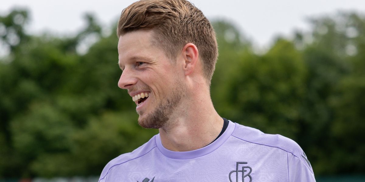 Jonas-Omlin-im-Interview-Ich-fragte-mich-Spiele-ich-ein-bisschen-Golf-oder-gehe-ich-all-in-