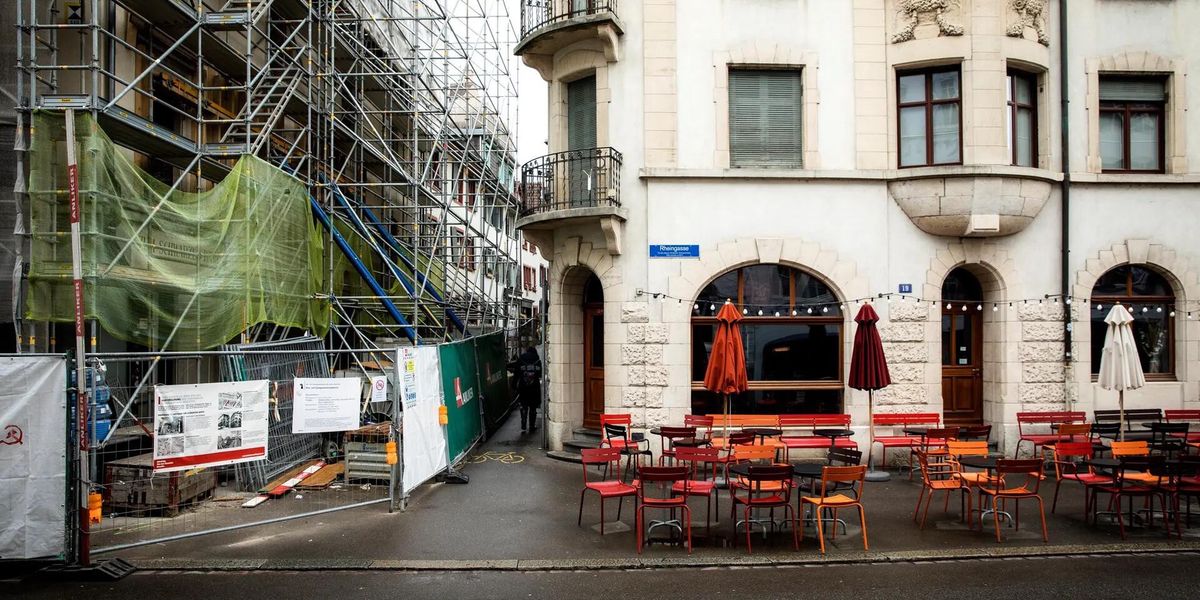 Renovierte-Brandruine-Wohnzimmerstimmung-und-Pop-ups-Das-sind-die-Pl-ne-f-r-den-Schwarzen-B-ren