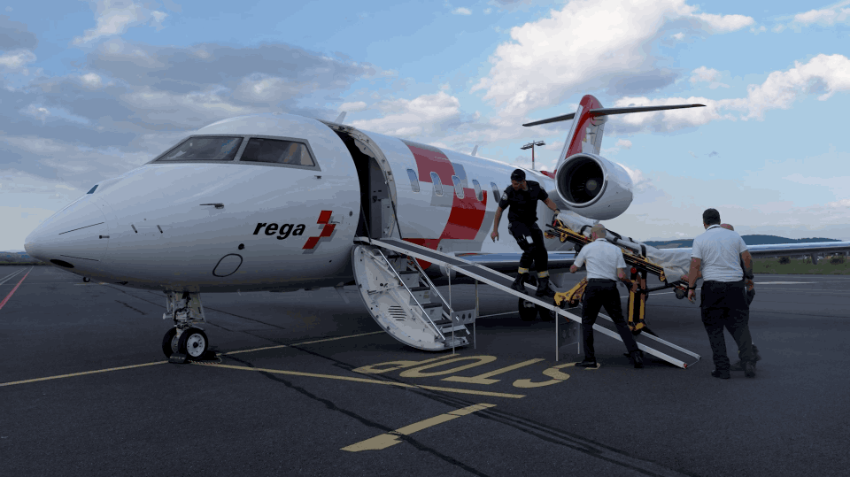 Gfyui Die Rega-Reportage aus dem Jet: Repatriierung aus Ägypten
