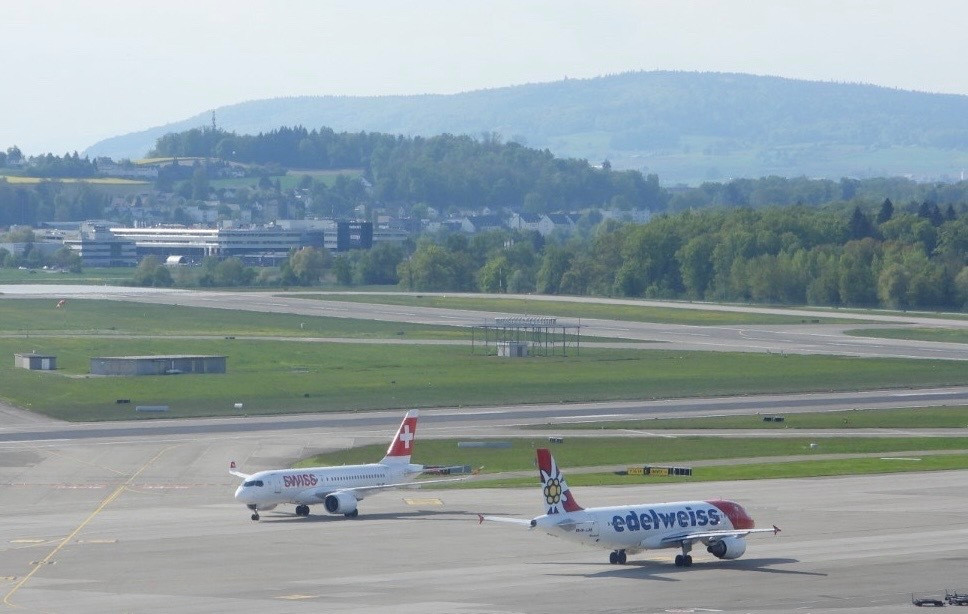 Kerosinmangel im Sommer: Swiss und Edelweiss haben laut Lufthansa Group-CCO genug Treibstoff – EU-Kommission warnt vor Engpass