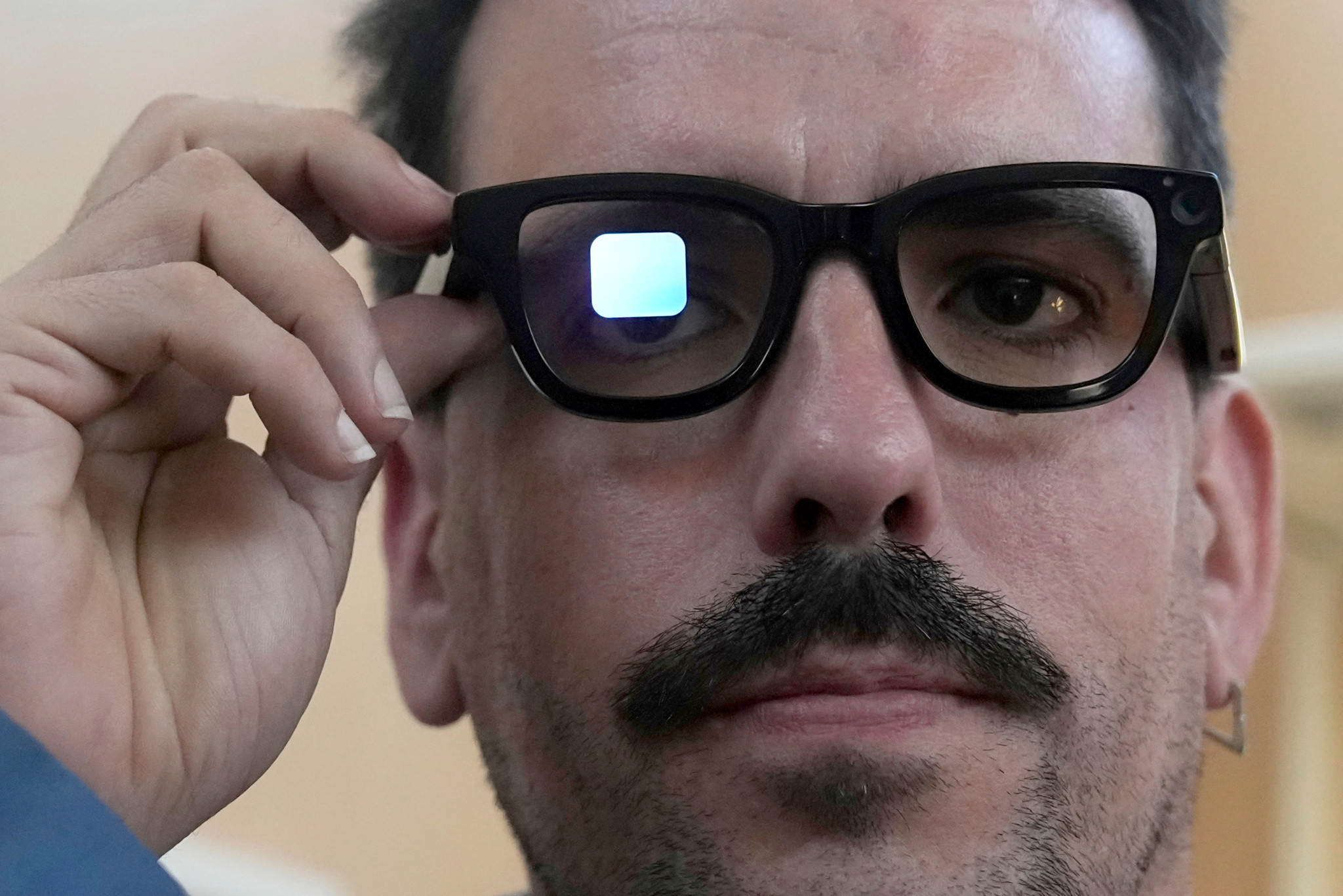 Lunettes connectées: Les ventes explosent en Suisse, surtout chez les hommes