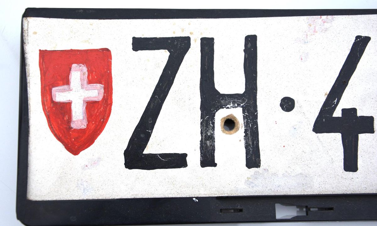 Thurgovie Ivre, elle conduit sans permis et avec des plaques factices