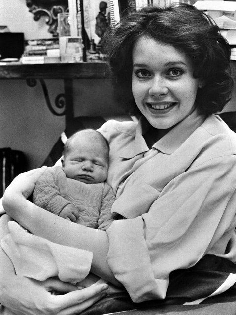 Sylvia Kristel Fils Carnet noir: Sylvia Kristel, alias «Emmanuelle», n'est plus - Le Matin