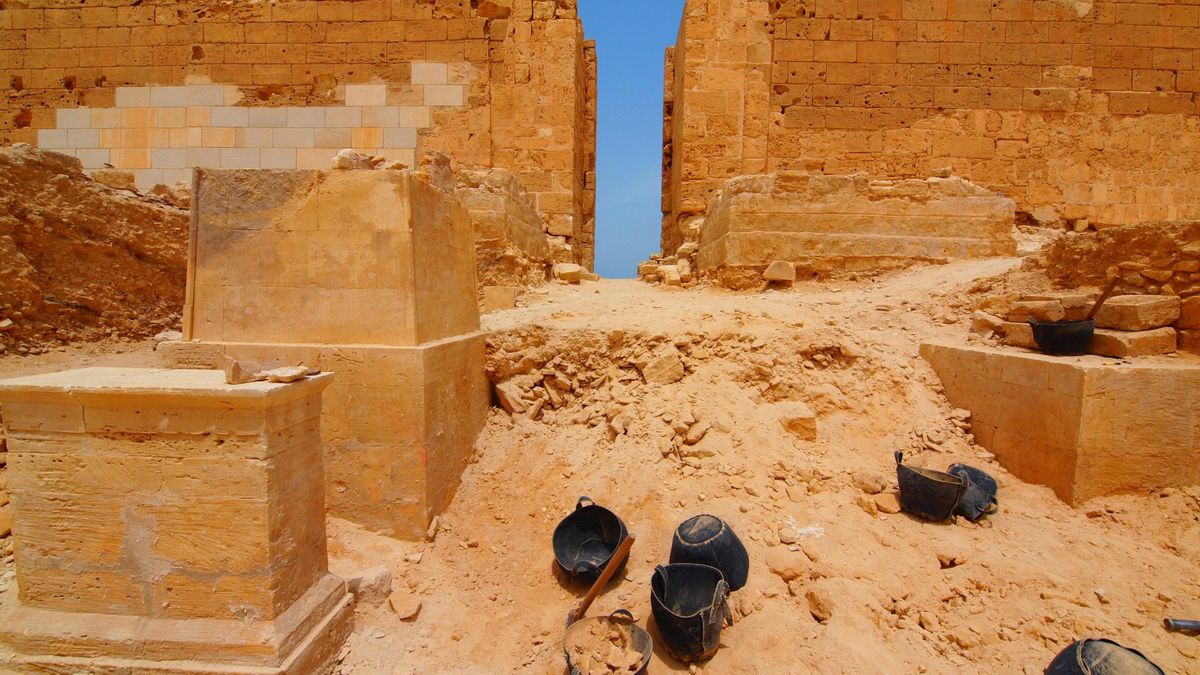 Cleopatra's tomb may have been discovered Archyworldys