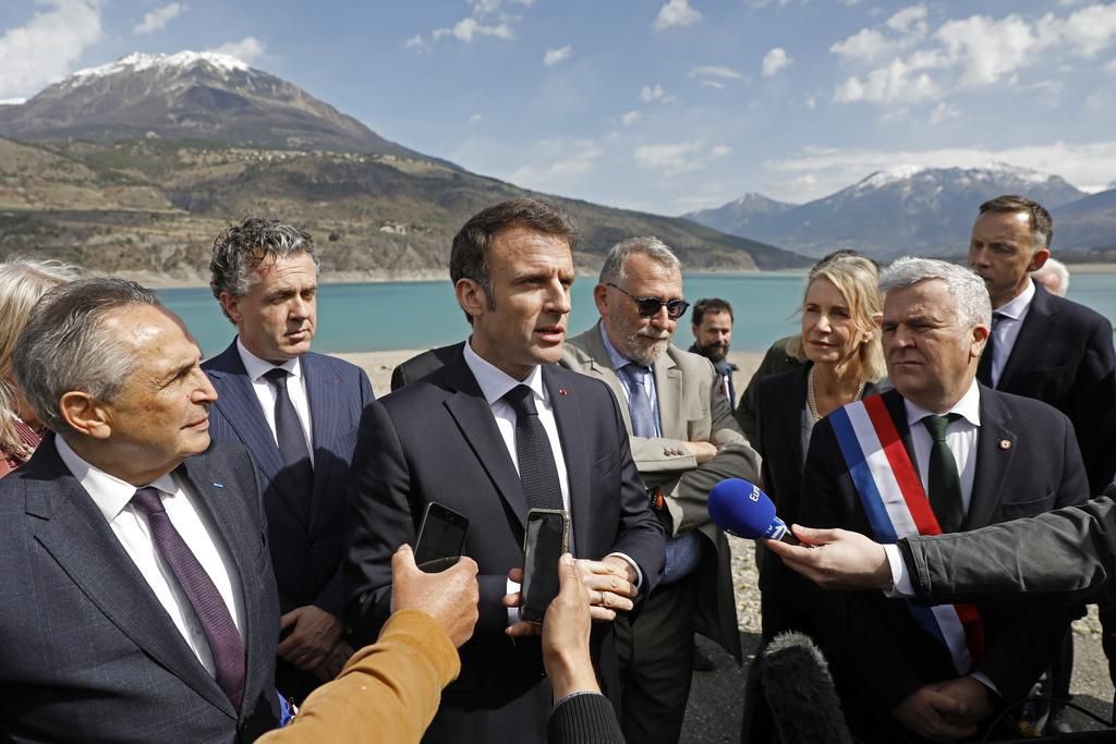 «Nous allons intégrer dans les stratégies d’investissement la sobriété en eau», a annoncé Emmanuel Macron plus tôt dans la journée.