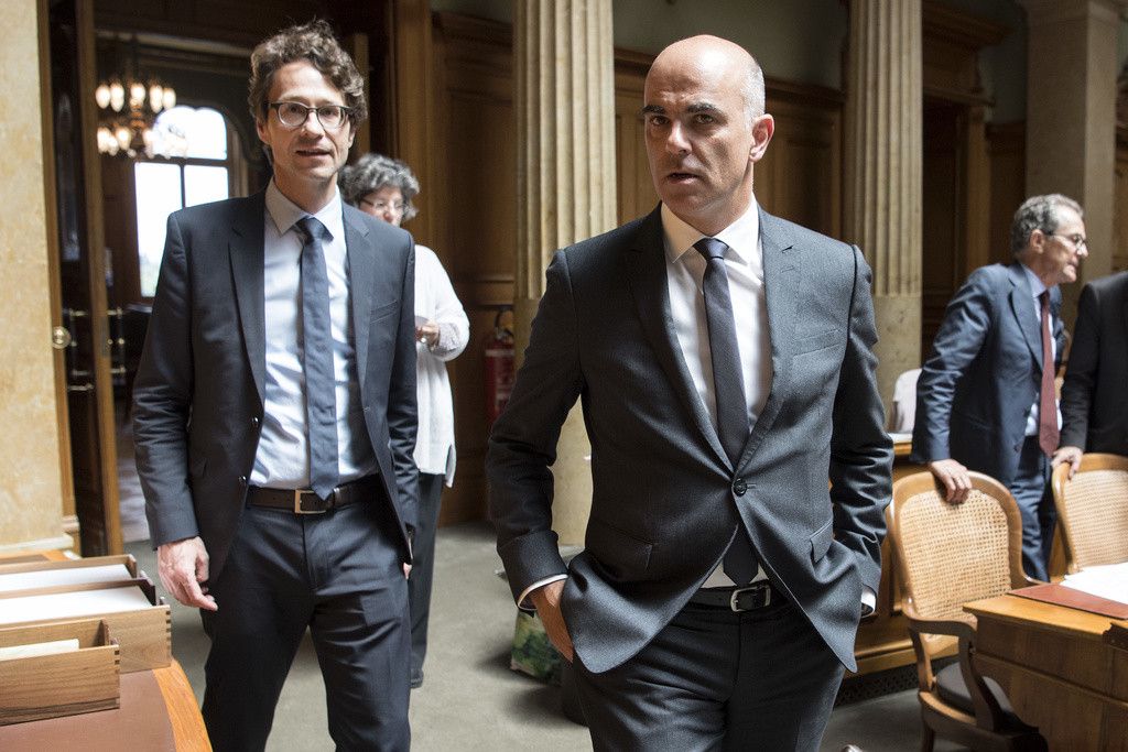 Peter Lauener, l’ancien chef de communication d’Alain Berset, aurait transmis des informations confidentielles au média «Blick» lors de la crise du coronavirus.