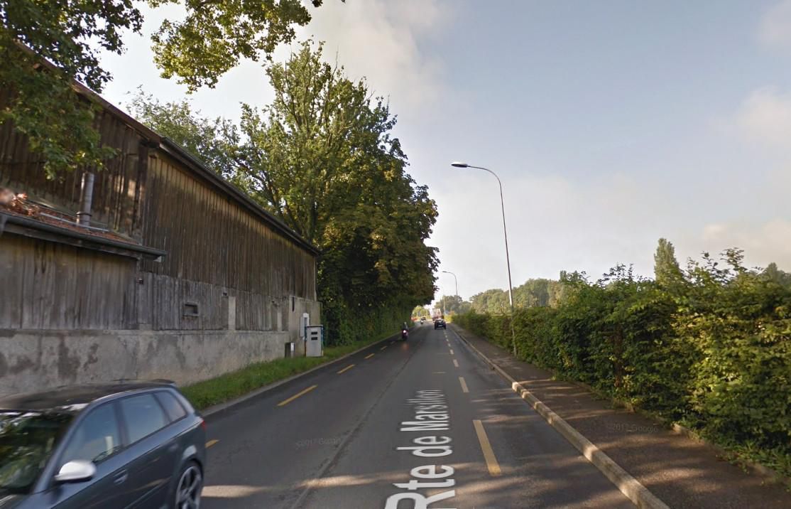 Le dépassement de vitesse a eu lieu le long de cette rue à Troinex.