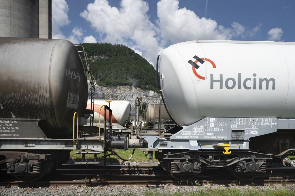La procédure fait suite à l’échec d’une séance de conciliation en octobre dernier avec Holcim, selon les ONG.