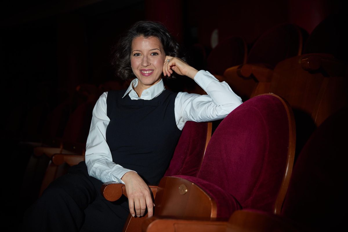epa09848586 US soprano Lisette Oropesa poses for the photographer in the spectator's seats of the Royal Theatre in Madrid, Spain, 25 March 2022. Oropesa in a press conference at the theatre announced her next concert for the upcoming 30 March 2022.  EPA/Miguel Oses
