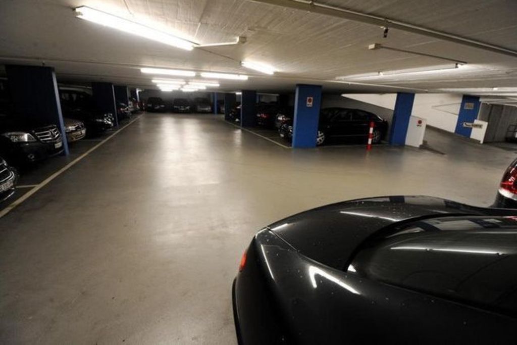 Il démonte la portière de sa voiture avec de la coke dans le caleçon
