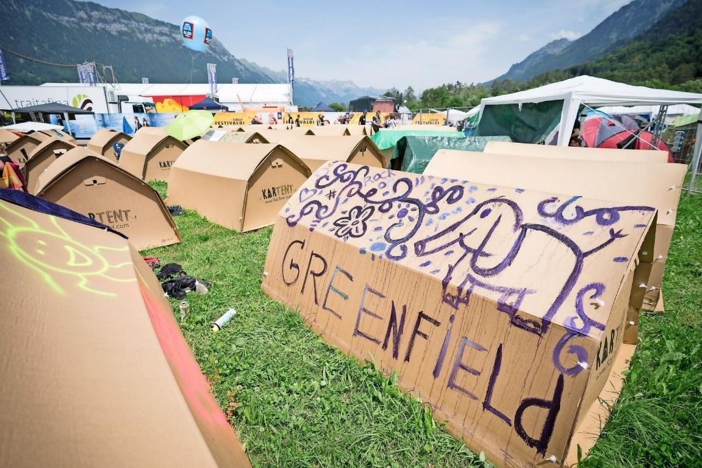 rettungsfolie zelt Wady 3-in-1 Notfall-Decke, -Zelt und -Schlafsack, Hitze-reflektierend, wasserdicht, Mylar, Thermo-Schutz, Überlebensausrüstung zum Camping/Wandern Sport & Freizeit Nachhaltige Rucksäcke Ausfall der Markise:3.5 bis 4 Meter German Carpas For Rent