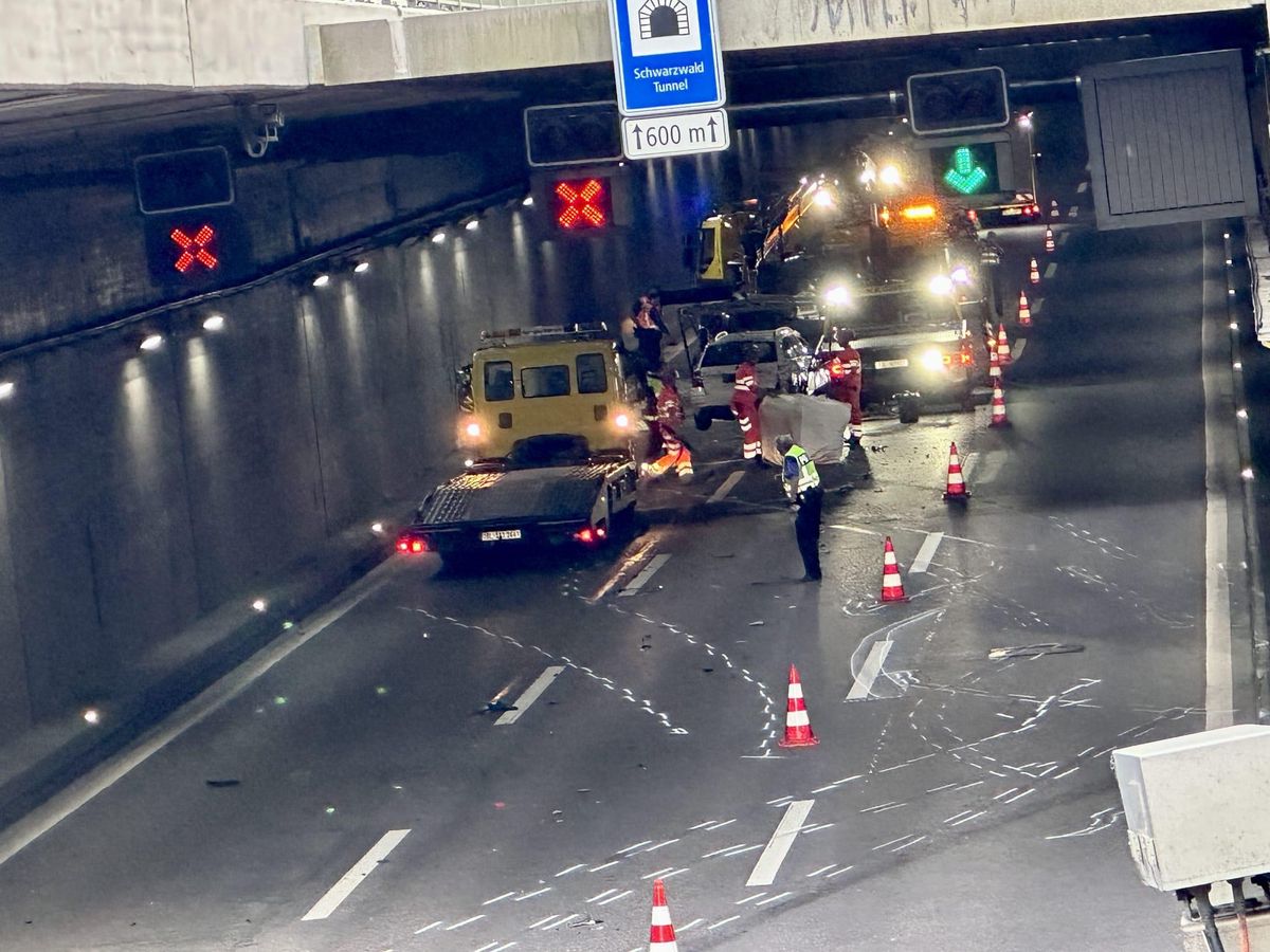 Raser blockiert Schwarzwaldtunnel: Verkehrskollaps in Basel nach Unfall ...