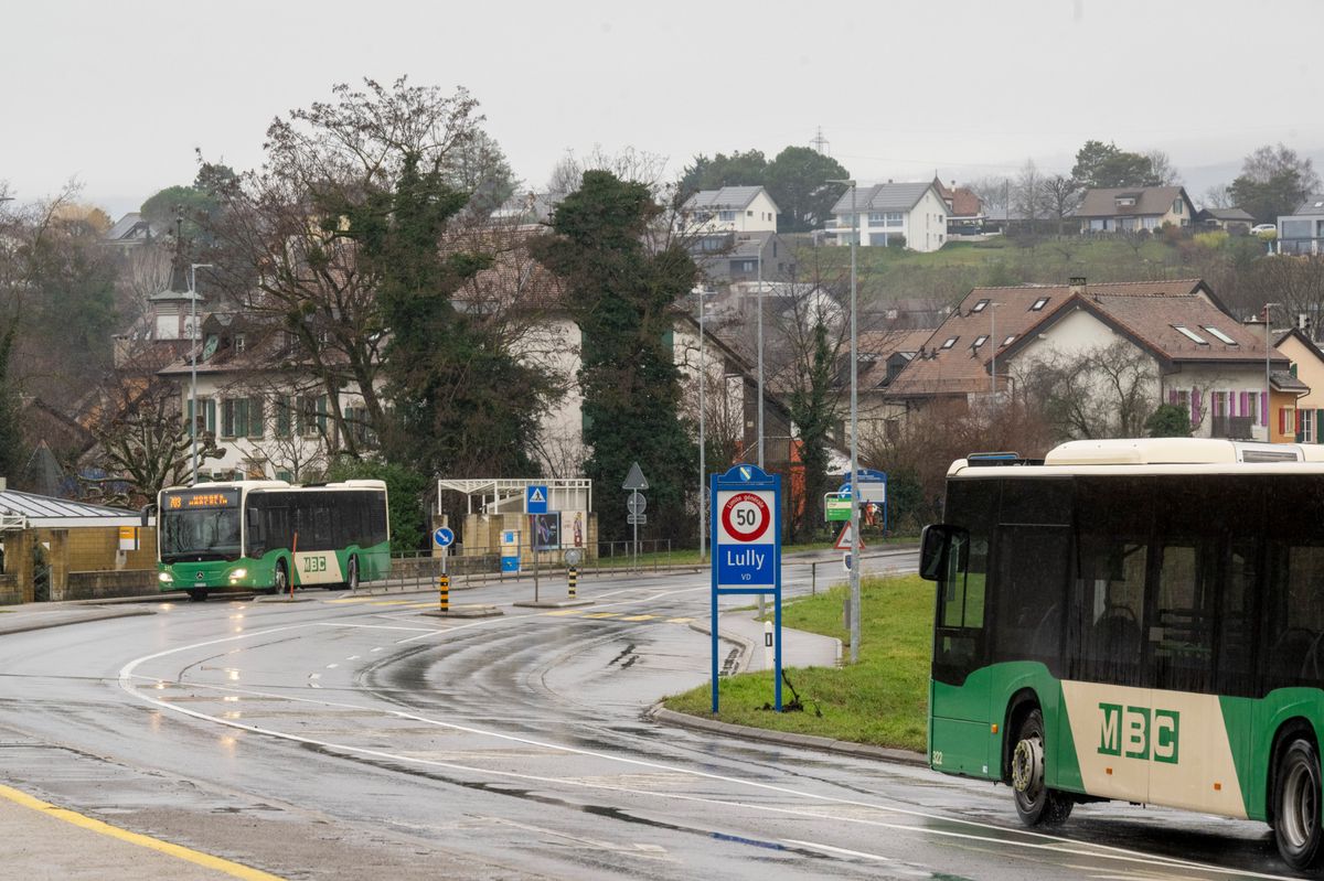 Lully, le 5 janvier 2024, le Conseil a boudé un projet municipal qui visait à installer une berme végétalisée à l'entrée du village, afin de marquer l'entrée à Lully et freiner le trafic assez conséquent. ©Florian Cella/24h