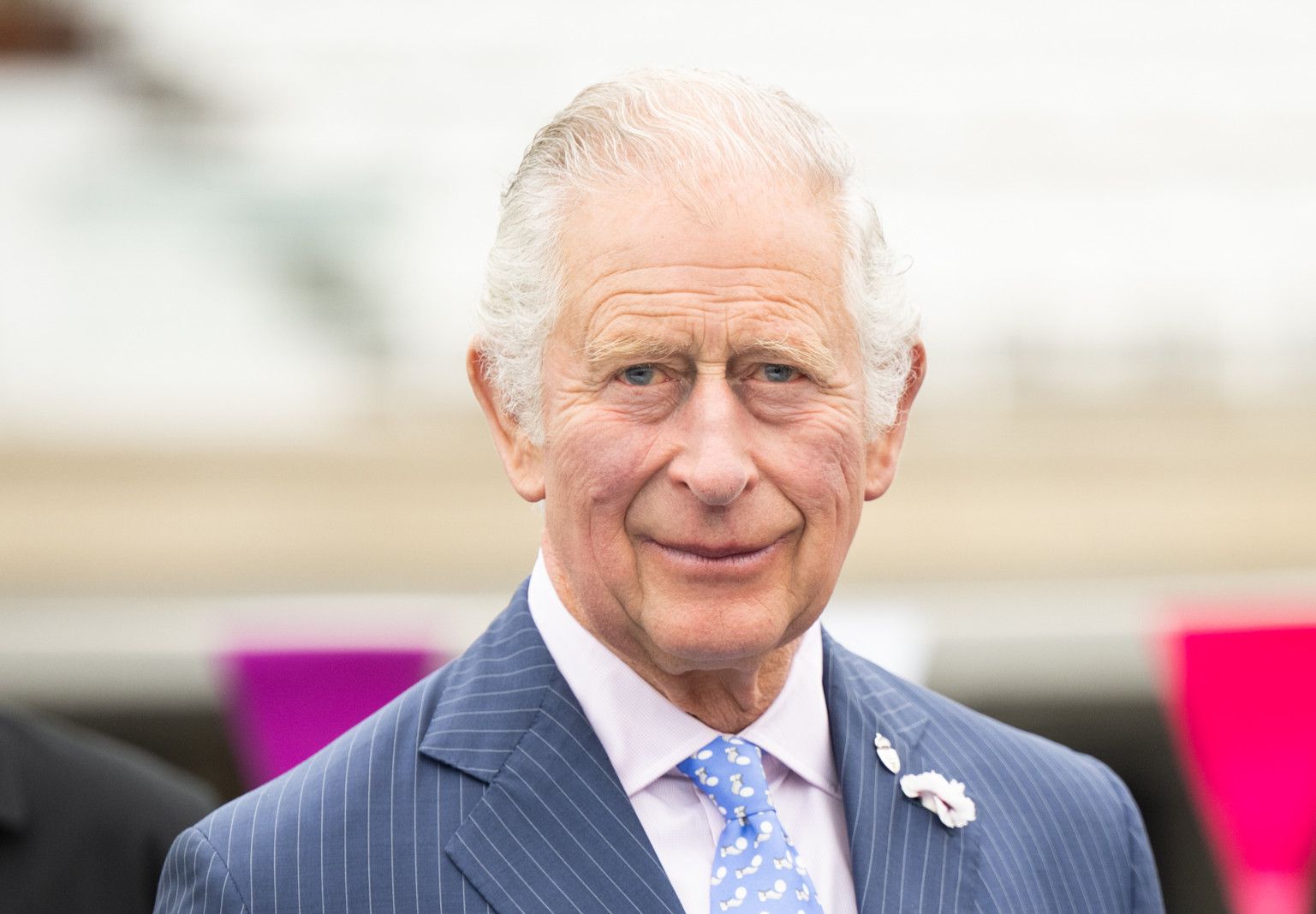 Parmi les fournisseurs préférés de Buckingham, il y a une douzaines de marques de champagne, visiblement appréciés par Charles III.