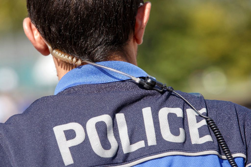 Deux faux policiers arrêtés aux Pâquis