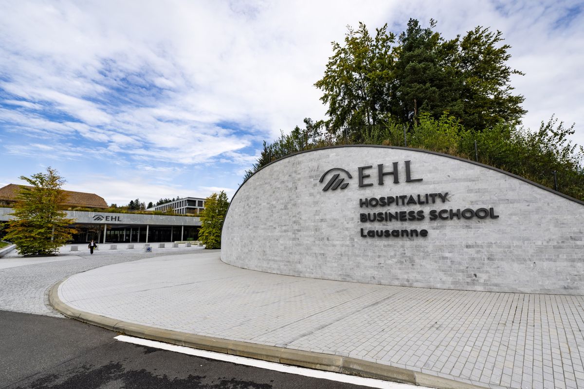 Lausanne: l'EHL choisit le silence face aux questions sur le tabac