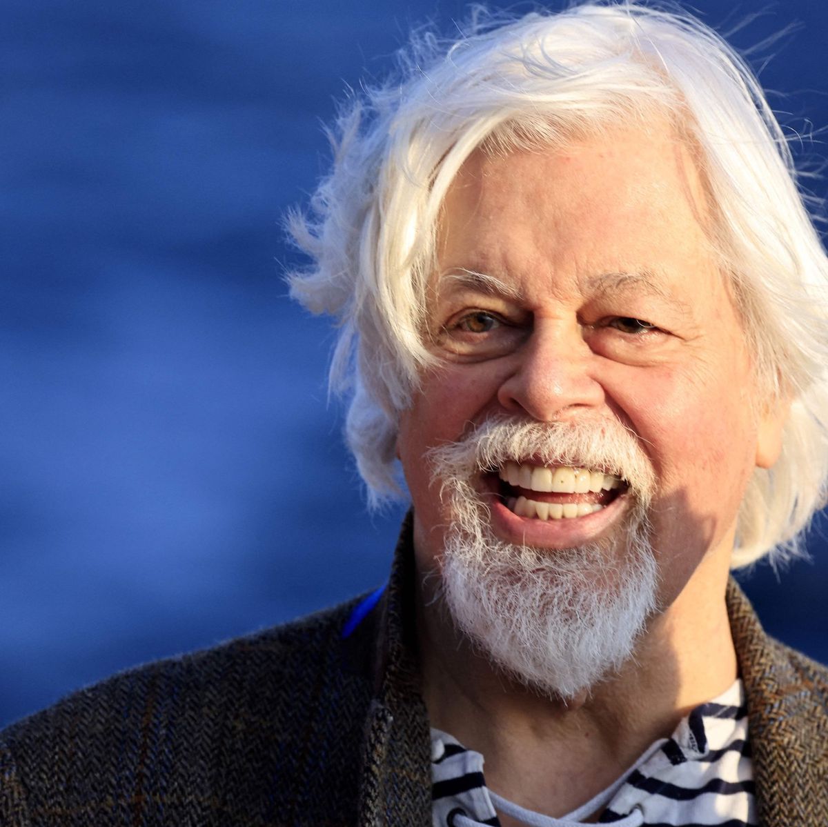 Paul Watson, fondateur de Sea Shepherd, souriant lors d’une visite au port de Nice, février 2025.
