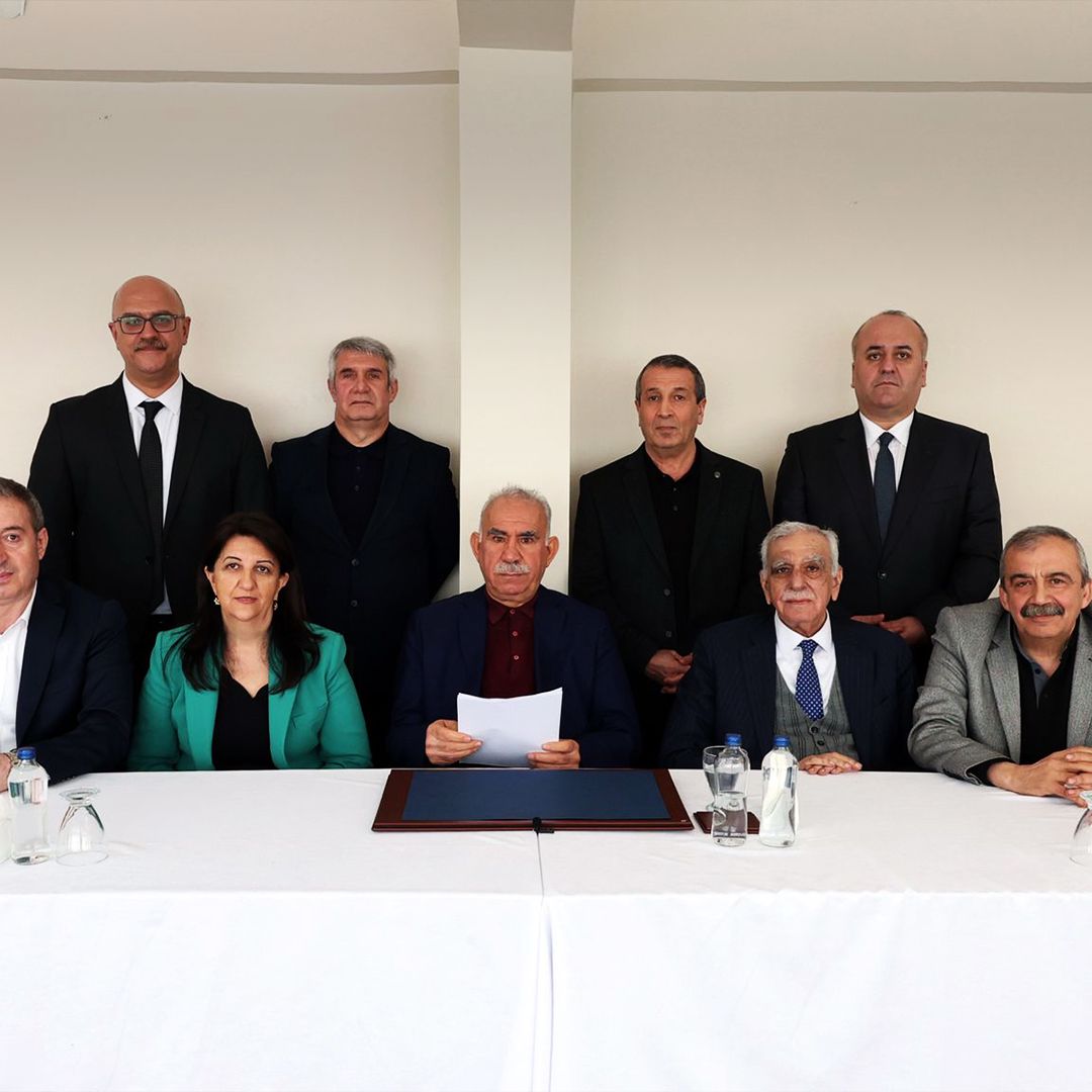 Hells Angels gegen Bandidos: Grossaufgebot der Polizei und Rocker, die ...