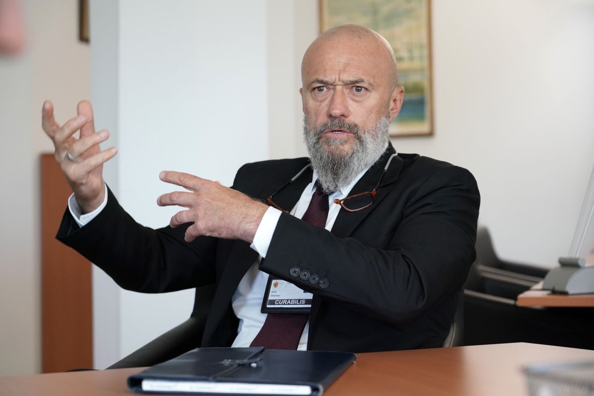 Puplinge, le 09/07/2024 - Emmanuel Floray, directeur de Curabilis, établissement fermé ayant pour mission de détenir des personnes majeures privées de libverté et de leur fournir des traitemenst et  des soins psychiatriques, en plus d'une prise en charge pénitentiaire.