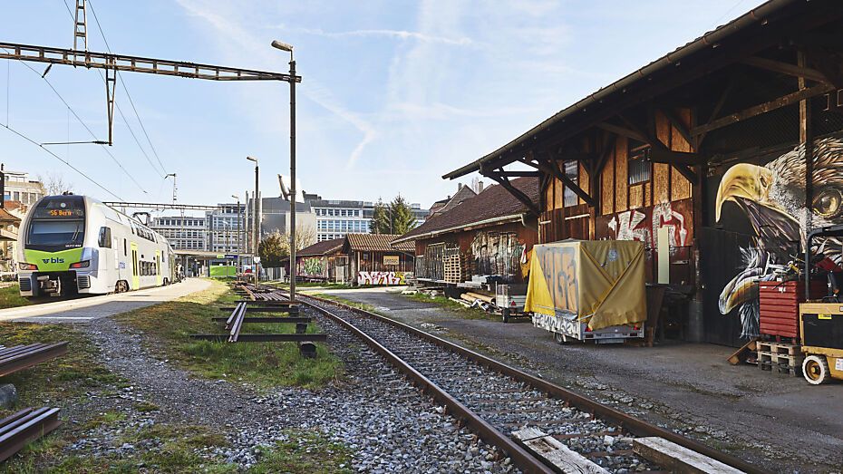 Liebefeld Beim Bahnhof Liebefeld: Köniz will ein Hochhaus bauen