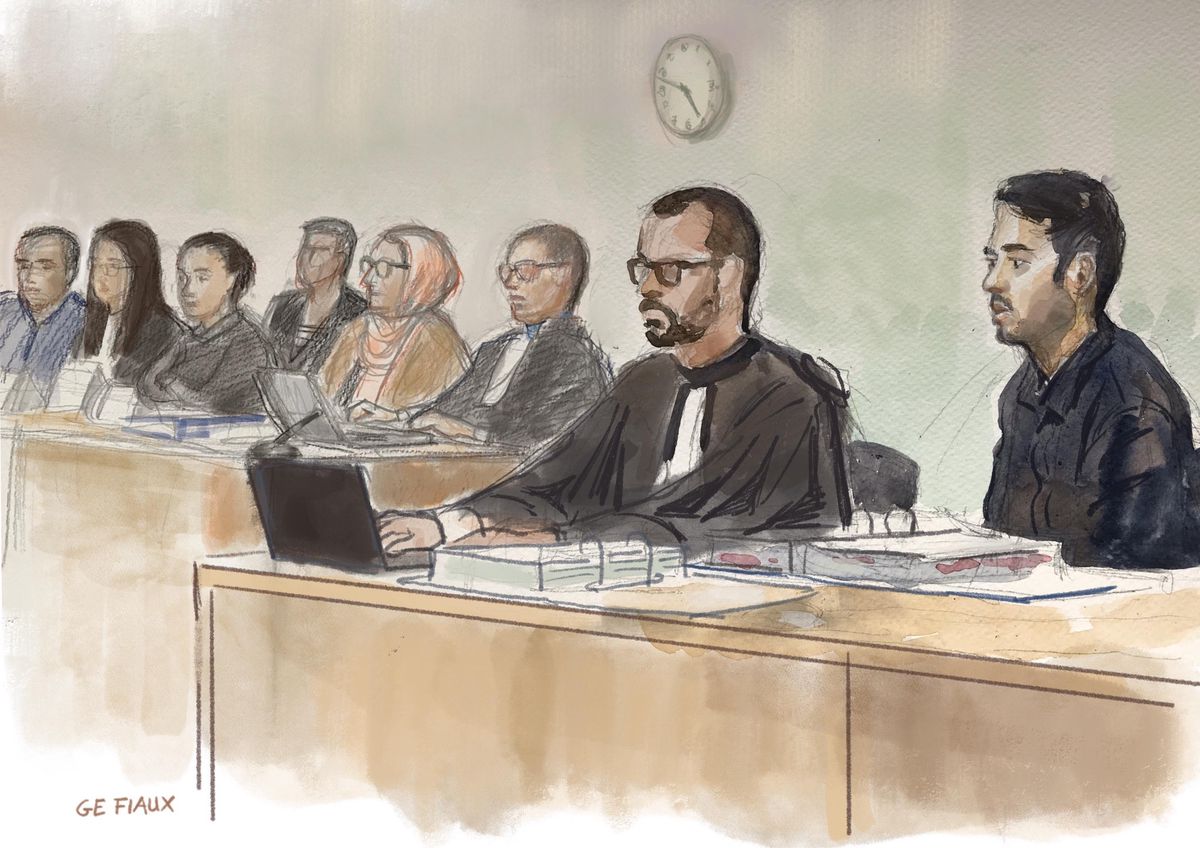 Derrière la famille de la victime, Ludovic Tirelli et le jeune M* mettent en doute la procédure et les aveux du jeune réfugié afghan. Au Tribunal d’Yverdon, le drame qui avait secoué tout le canton fin 2019, ravive l’émotion et l’incompréhension.
