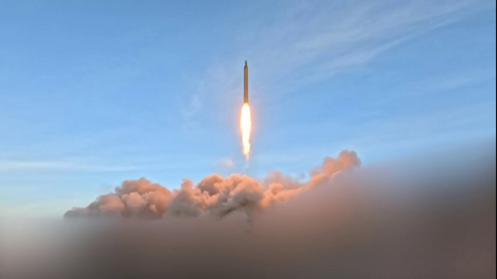 Krieg im Nahen Osten: US-Medien: Iran besitzt genug Raketen – Trump: «Das ist Verrat!»