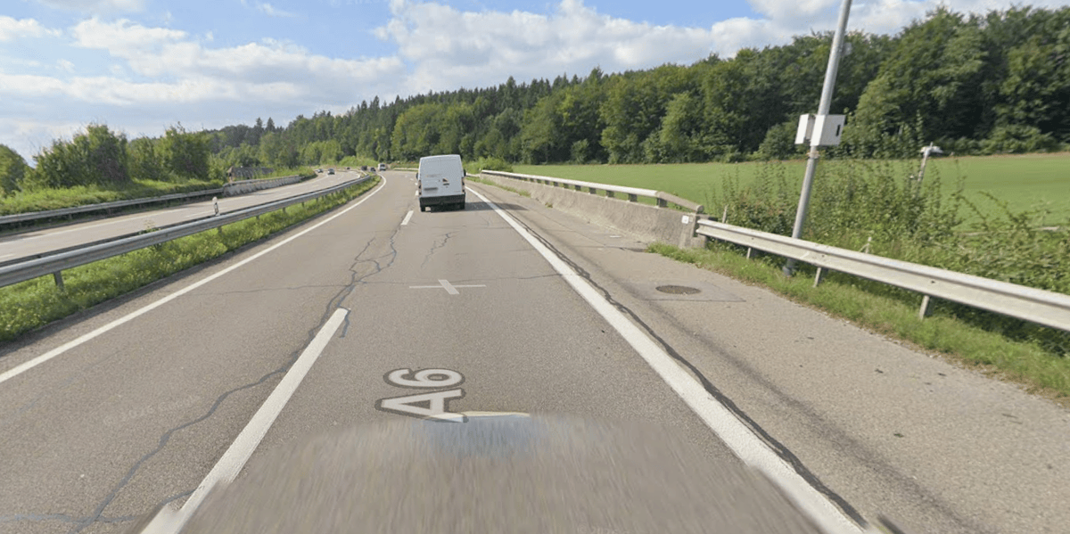 A6: 2000 manhole covers replaced between Lyss and Schönbühl