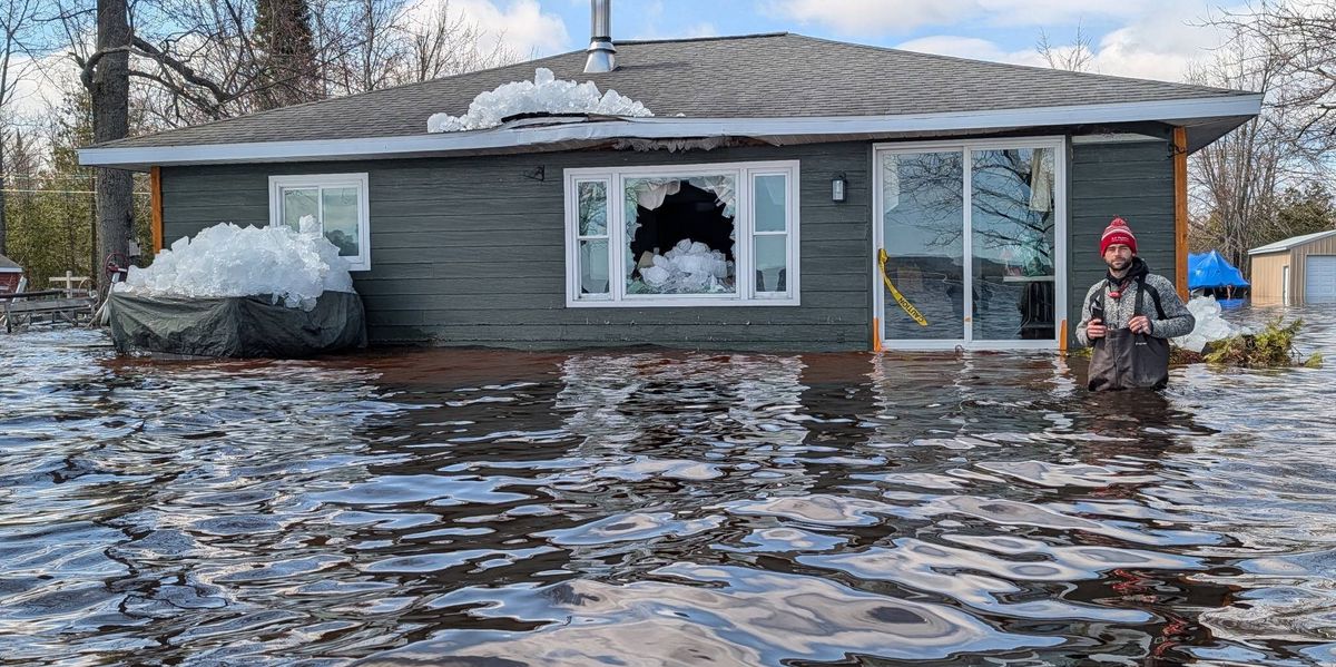 Hochwasser in den USA: Eisschollen dringen in Wohnhäuser ein – ...