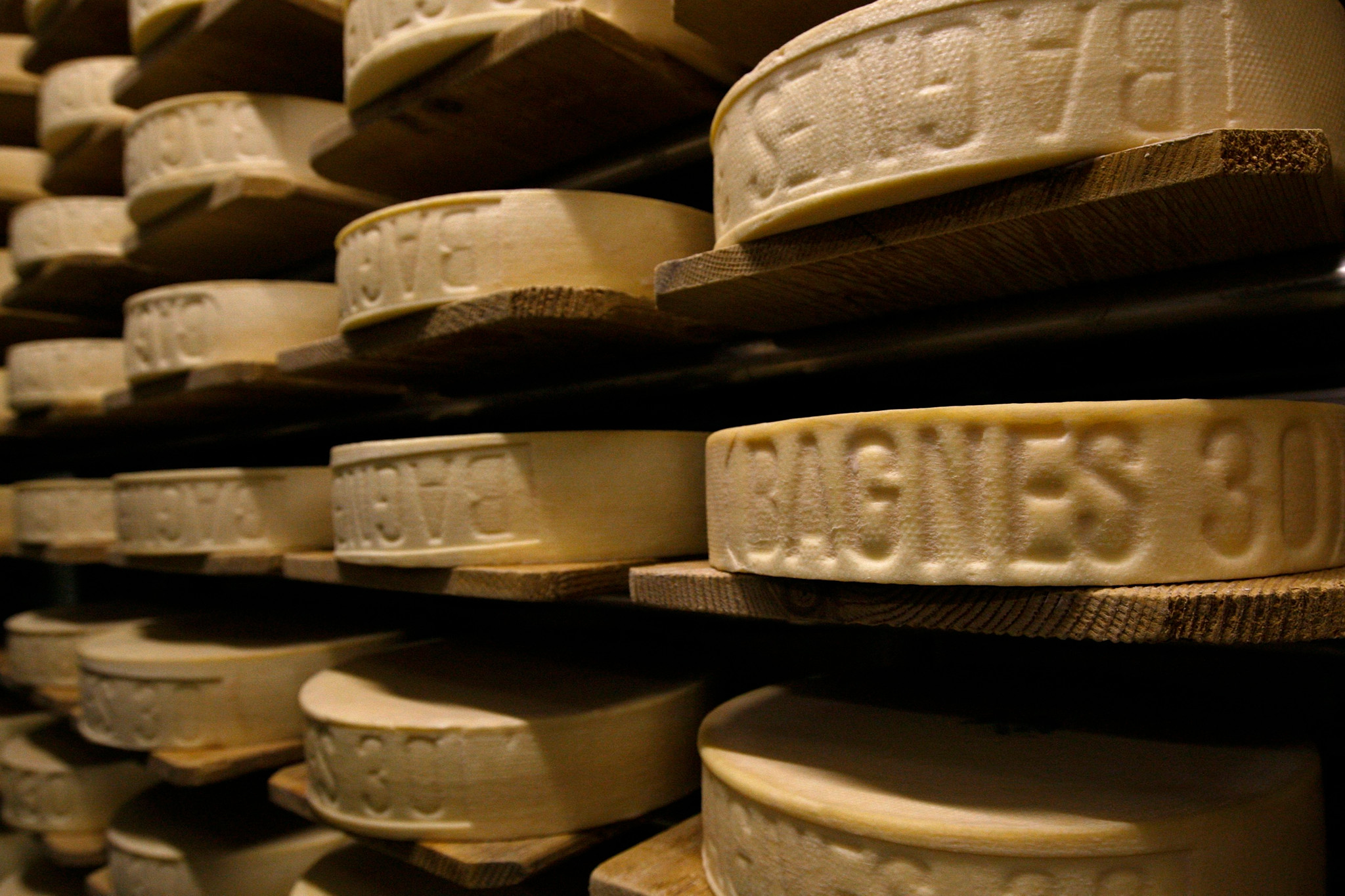 Valais: un fromager aurait volé 12 tonnes de fromage à raclette