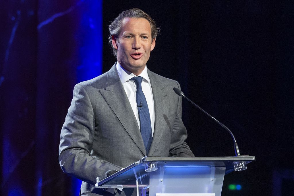 Marc Pictet, right, President of the "Fondation pour Geneve", delivers his speech, during the ceremony of the "Fondation pour Geneve" Prize, in Geneva, Switzerland, Monday, March 21, 2022. (KEYSTONE/Salvatore Di Nolfi)